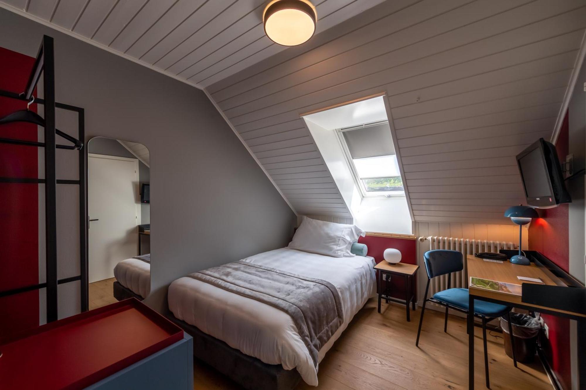 Châtonneyre Hotel&restaurant 3*